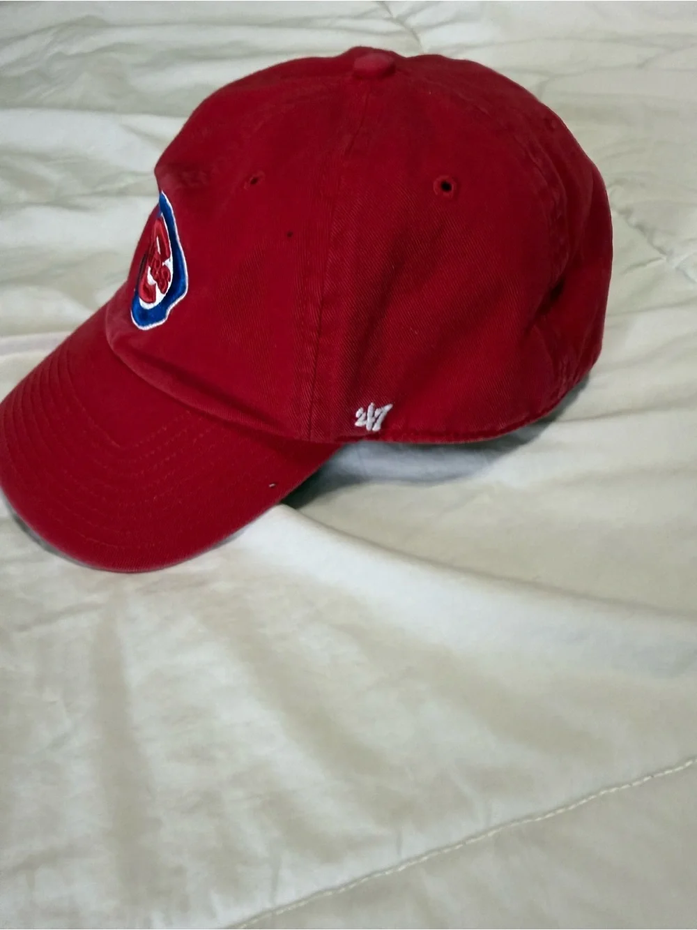 '47 men’s Chicago Cubs Red Baseball Cap with Blue & White Logo